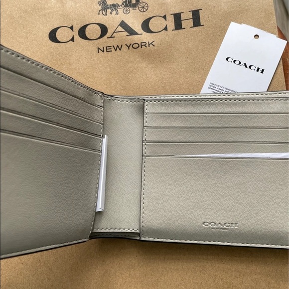 Coach wallet - Picture 2 of 3